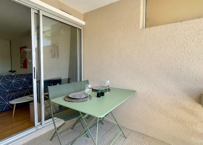 Cosy 2 Pieces Avec Wifi, Terrasse Ouest, 50m Et Commerces - Sud - Fr-1-748-21 Daire